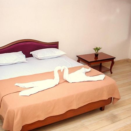 Blue Sea Residency Alībāg Dış mekan fotoğraf
